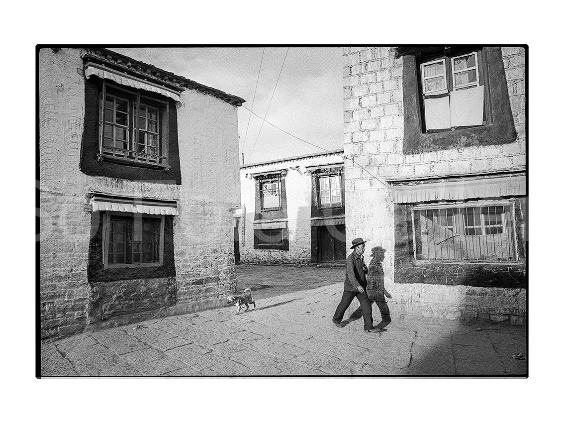 Left, Right, Lhasa, Tibet