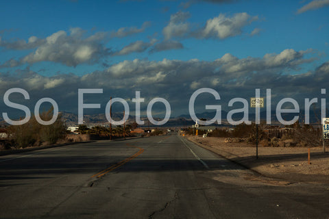 Desert coming through (Joshua Tree, U.S)