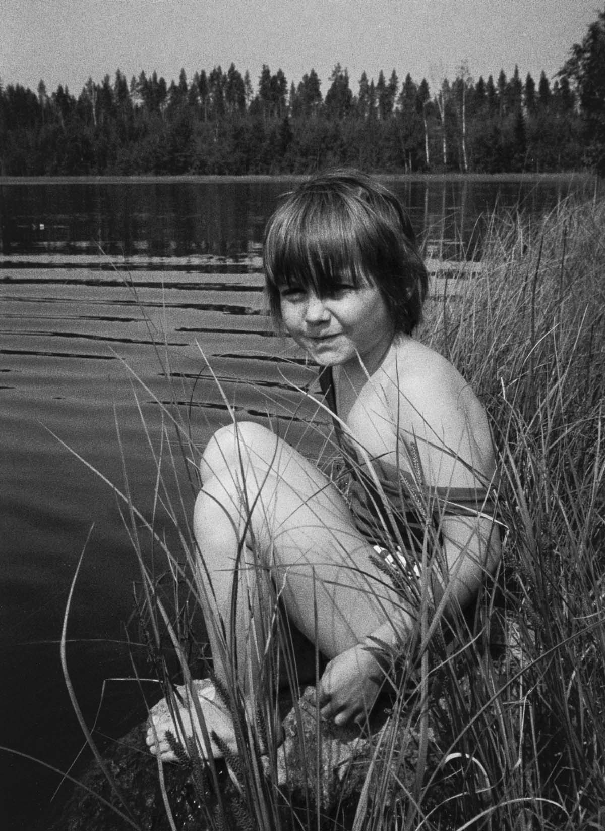 Cecilia at Lillsjön by Ann Lehndal Skansen